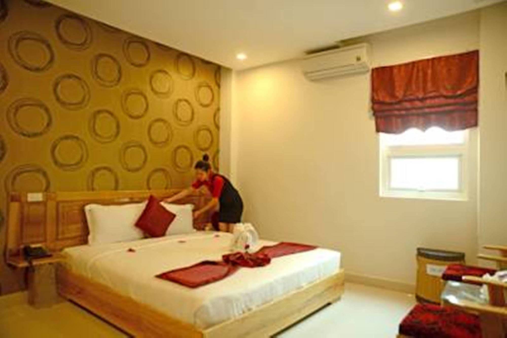 Red Diamond Hotel Đà Nẵng Extérieur photo